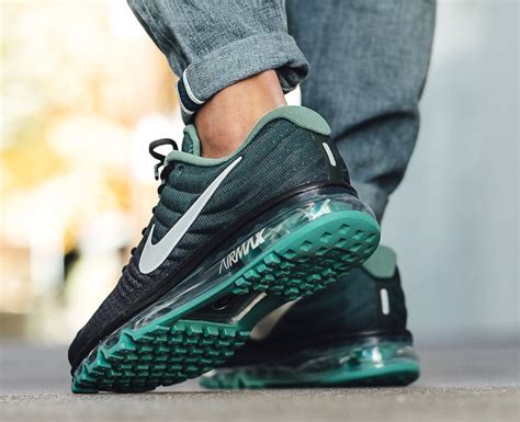 nike 2017 zwart groen|Buy Nike Air Max 2017 Sneakers .